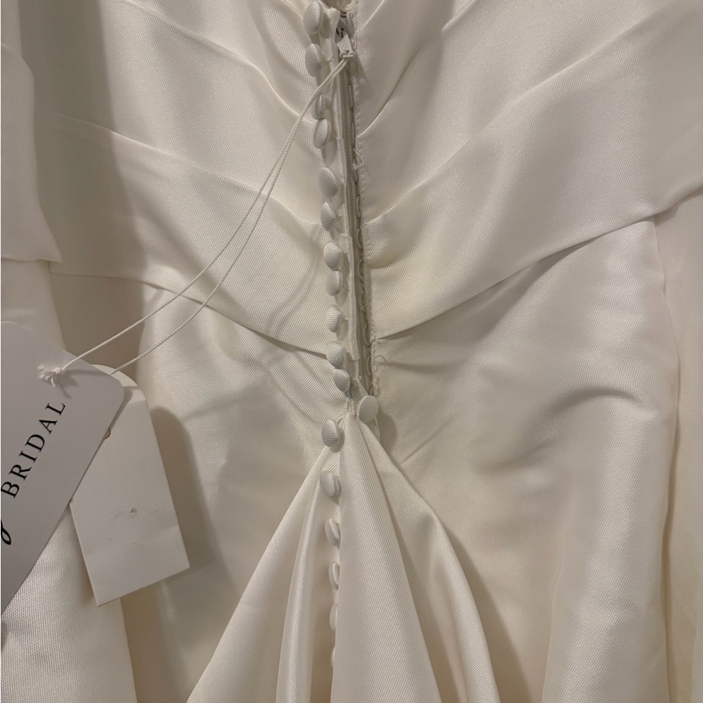 Sincerity Bridal White Wedding Dress - Picture 10 of 16
